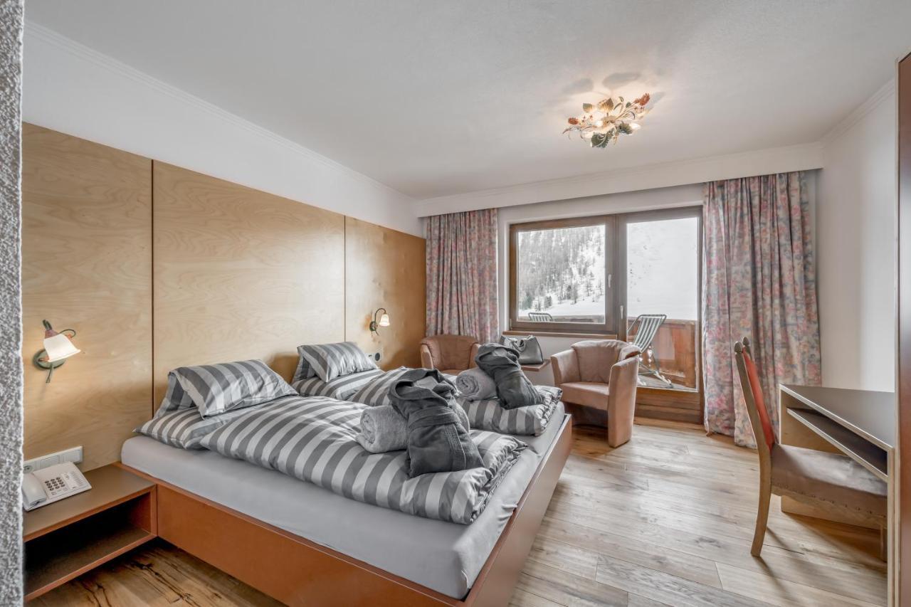 4 Sterne Superior Muehle Resort 1900 - Adults Only اوبرغورغل المظهر الخارجي الصورة