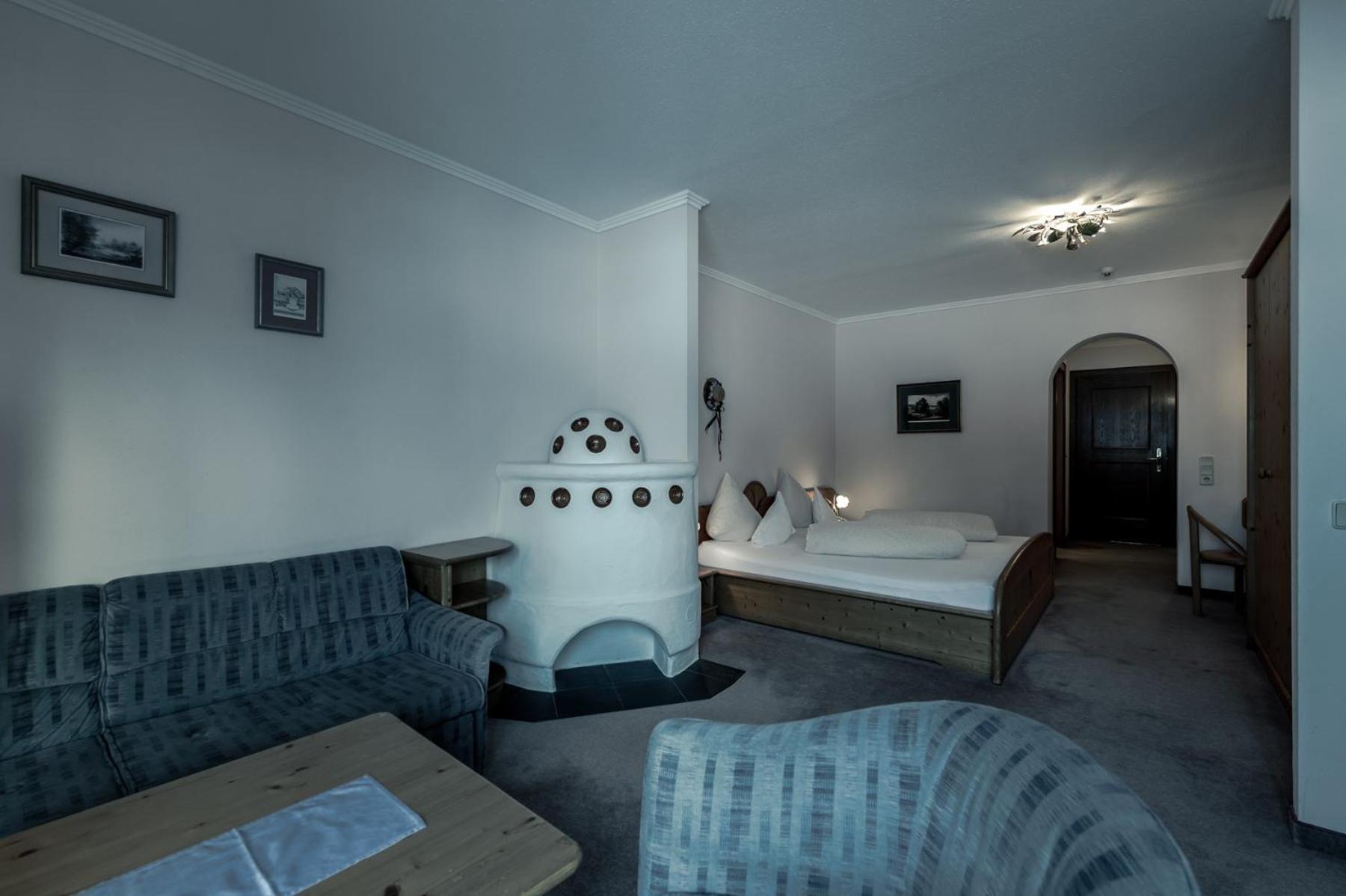 4 Sterne Superior Muehle Resort 1900 - Adults Only اوبرغورغل الغرفة الصورة